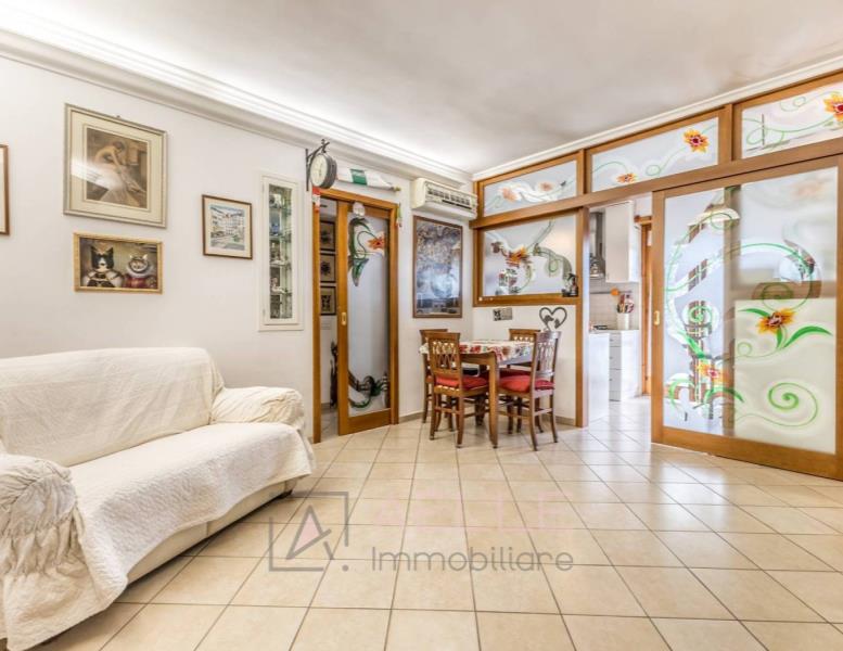 appartamento in vendita a Roma in zona Dragoncello