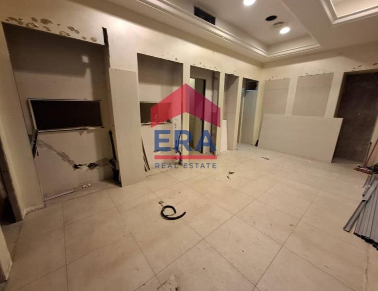 locale commerciale in vendita a Roma