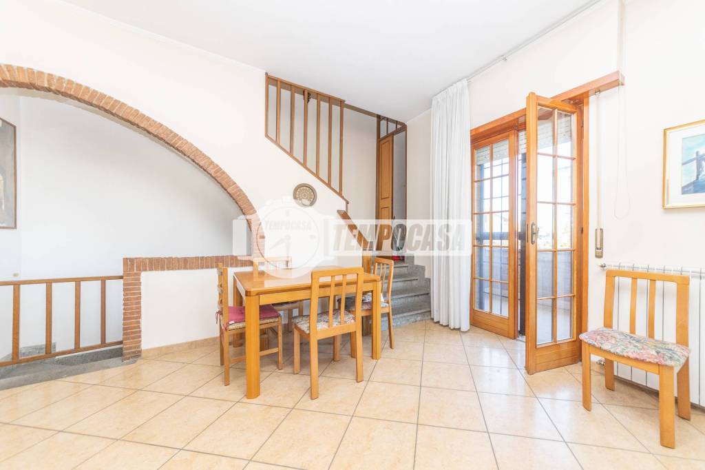 appartamento in vendita a Roma in zona Casal Morena