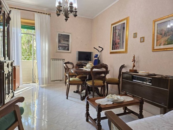 appartamento in vendita a Roma in zona Ardeatino