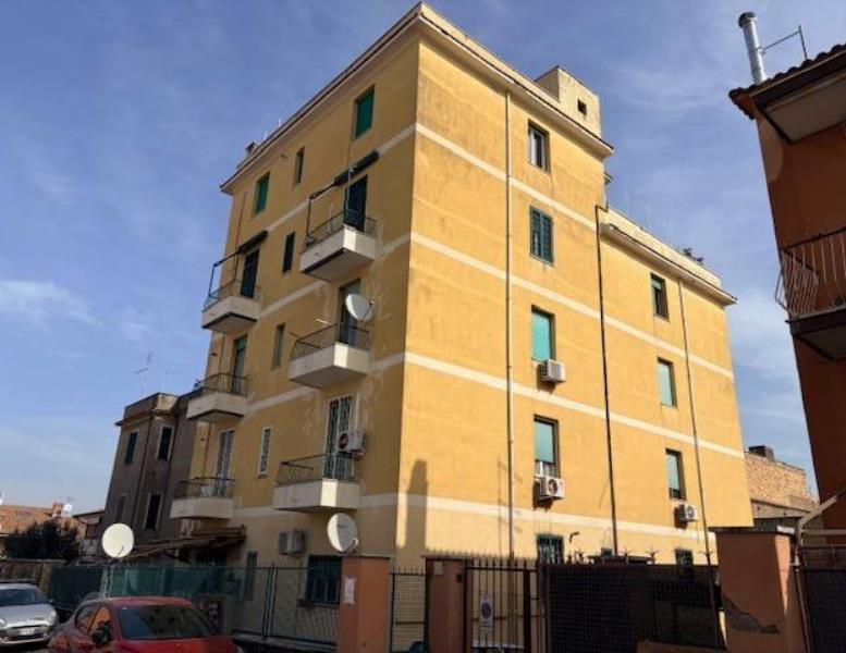 appartamento in vendita a Roma in zona Alessandrino