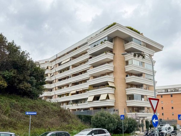 appartamento in vendita a Roma in zona Torre Gaia