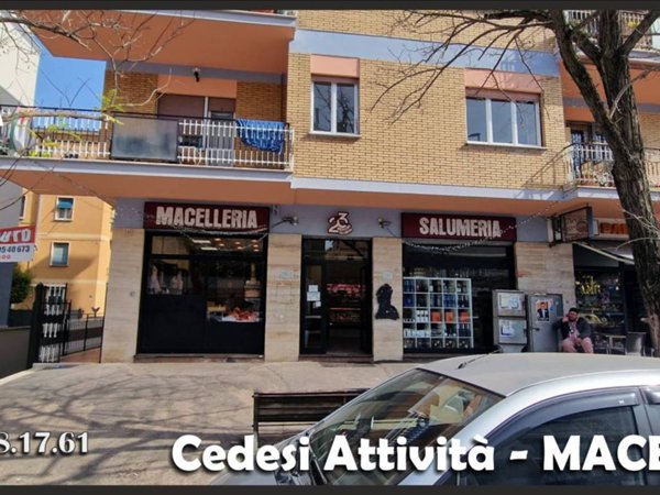 negozio in vendita a Roma in zona Prenestino-Centocelle