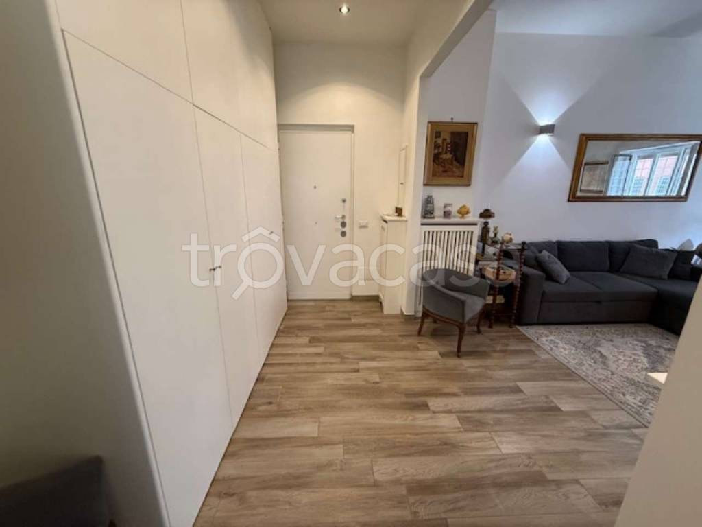 appartamento in vendita a Roma in zona Ardeatino