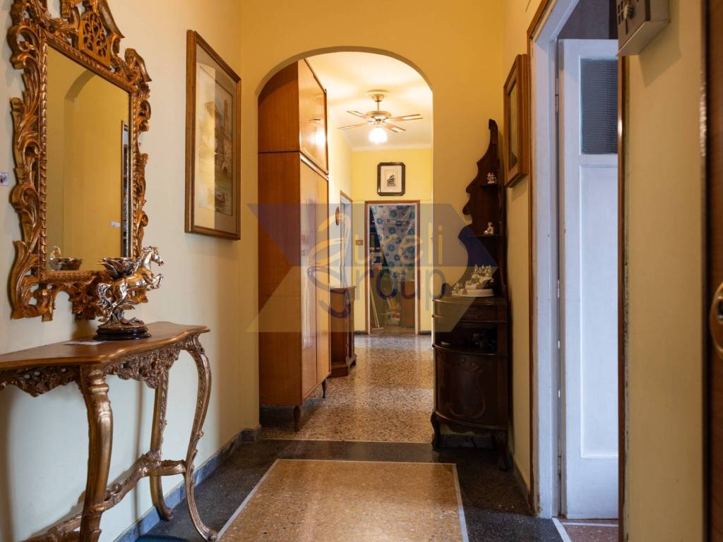 appartamento in vendita a Roma in zona Appio Latino