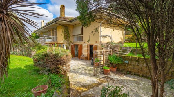 appartamento in vendita a Roma in zona Gianicolense