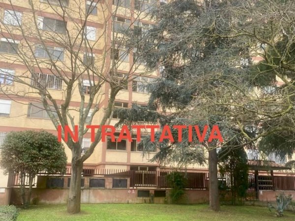 appartamento in vendita a Roma in zona Tor de' Cenci