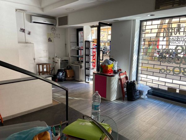 negozio in vendita a Roma in zona Trieste