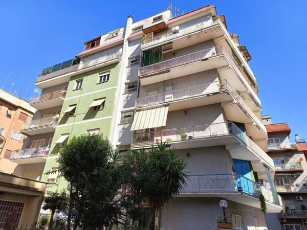 appartamento in vendita a Roma in zona Prenestino-Centocelle