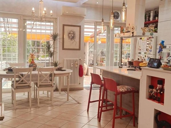 appartamento in vendita a Roma in zona Appio Claudio