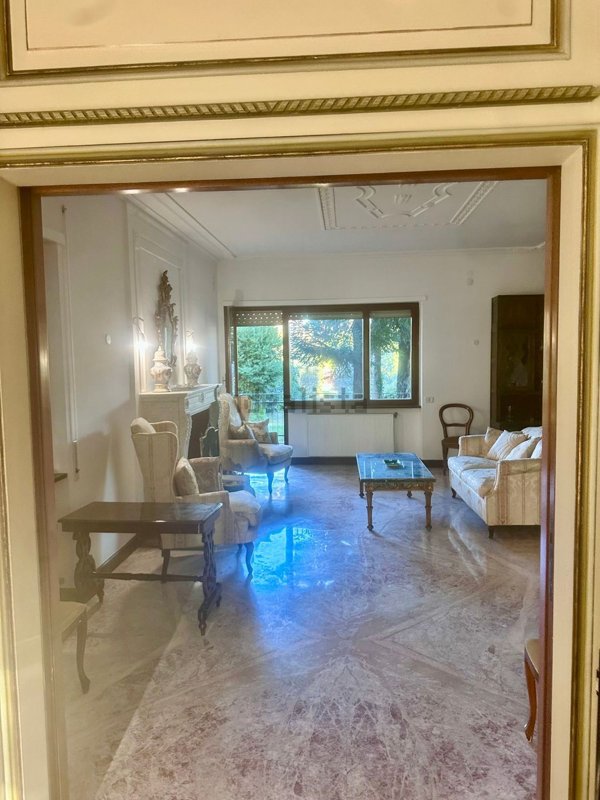 appartamento in vendita a Roma in zona Della Vittoria