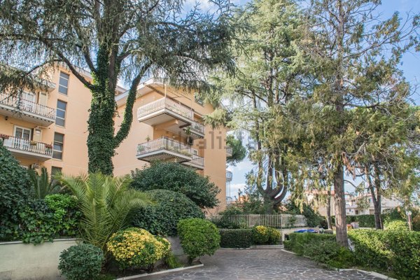 appartamento in vendita a Roma in zona Casal Morena