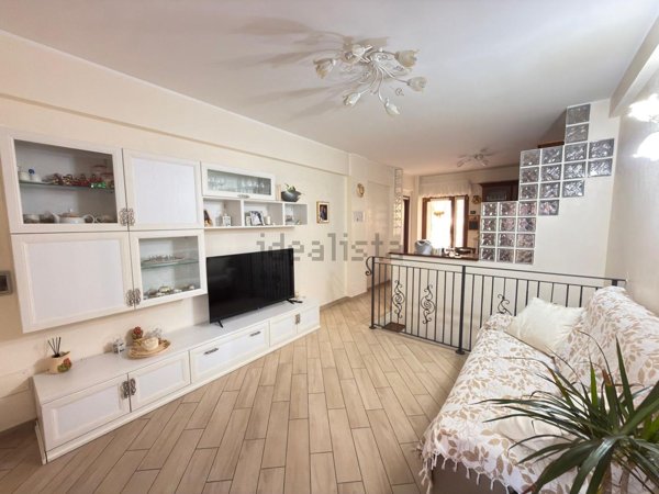 appartamento in vendita a Roma in zona Torre Maura