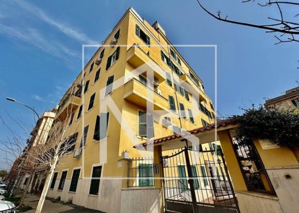appartamento in vendita a Roma in zona Tuscolano
