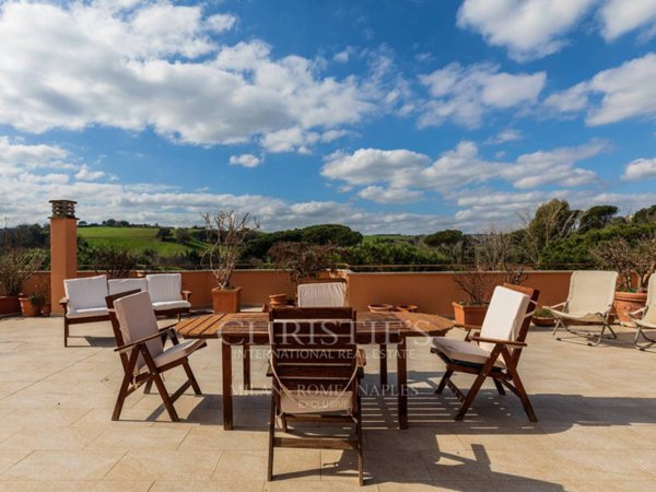 appartamento in vendita a Roma in zona Tomba di Nerone