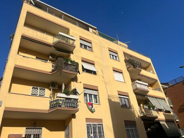 appartamento in vendita a Roma in zona Portuense