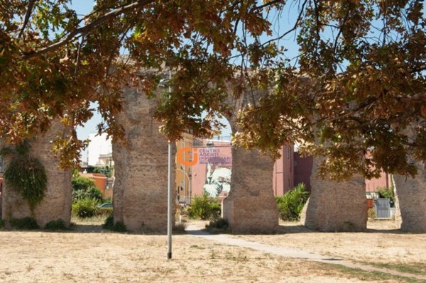 appartamento in vendita a Roma in zona Tuscolano