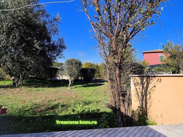 casa indipendente in vendita a Roma in zona Mezzocammino