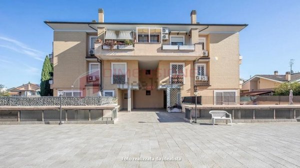 appartamento in vendita a Roma in zona Lunghezza