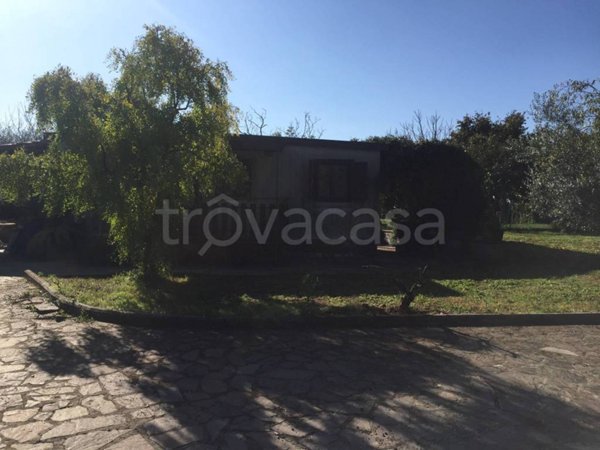 casa indipendente in vendita a Roma in zona Osteria Nuova