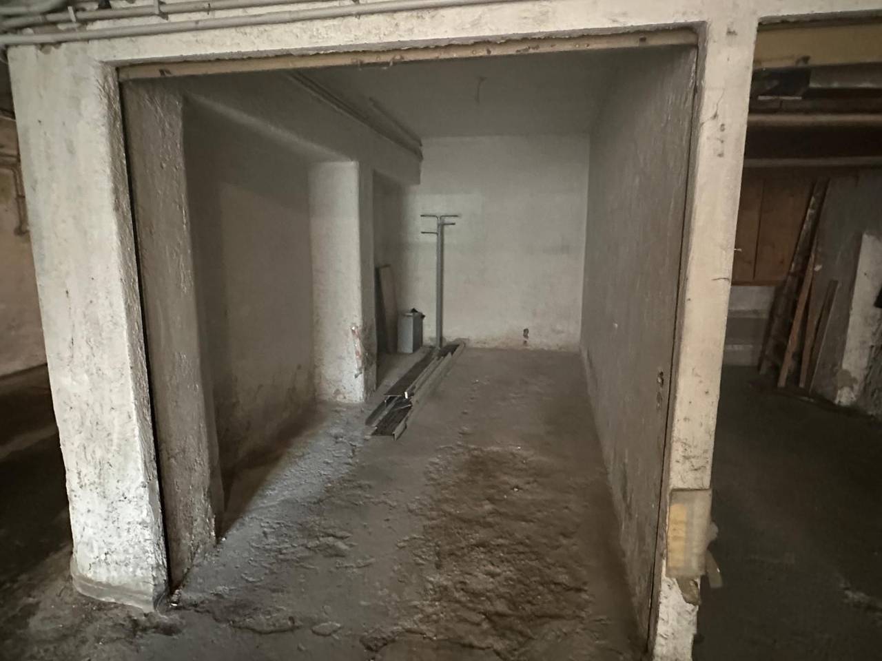 locale di sgombero in vendita a Roma in zona Parioli