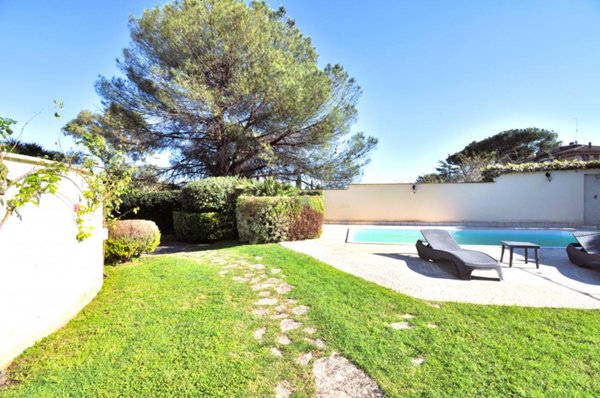 casa indipendente in vendita a Roma in zona Mostacciano