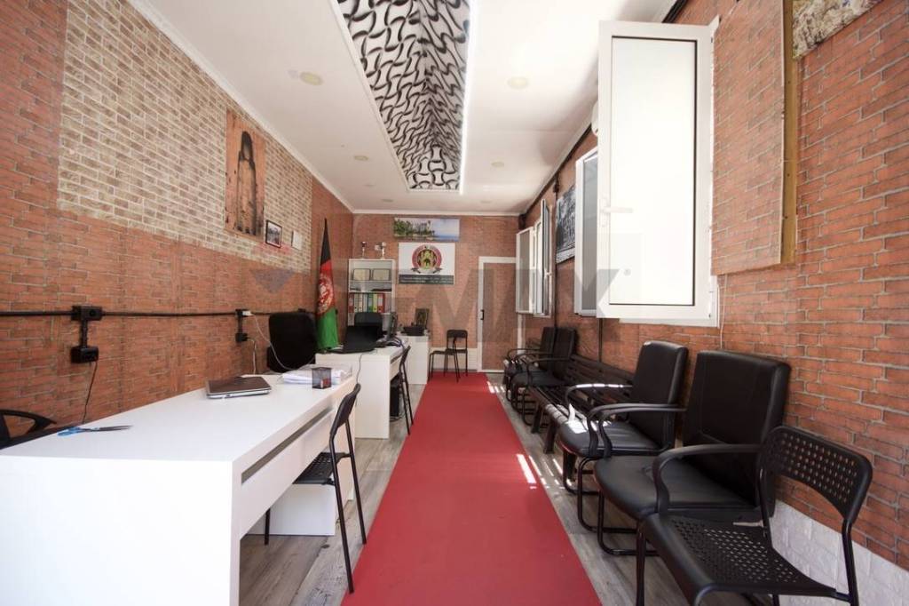 negozio in vendita a Roma in zona Prenestino-Labicano