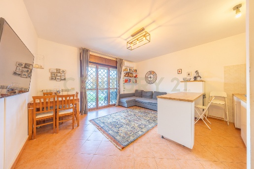 appartamento in vendita a Roma in zona Ponte di Nona