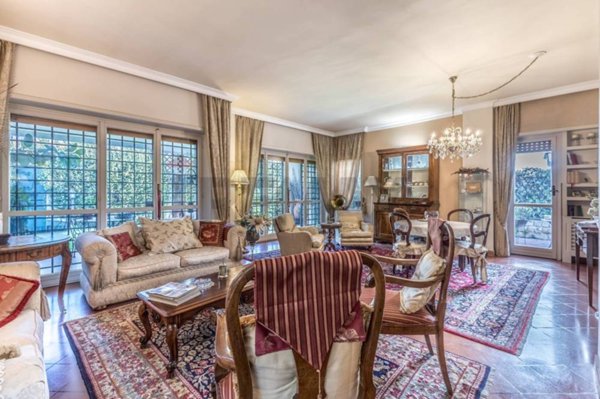 casa indipendente in vendita a Roma in zona Appio Pignatelli