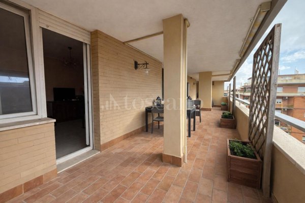 appartamento in vendita a Roma in zona Ostia