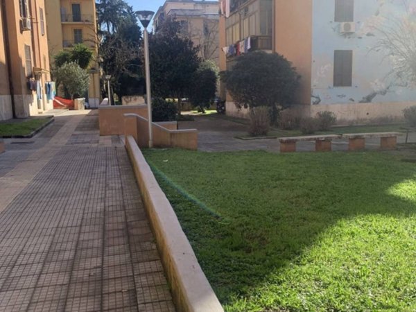 appartamento in vendita a Roma in zona Ardeatino