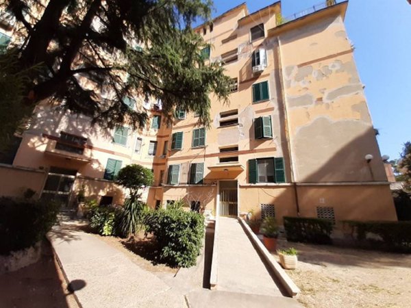 appartamento in vendita a Roma in zona Ostiense