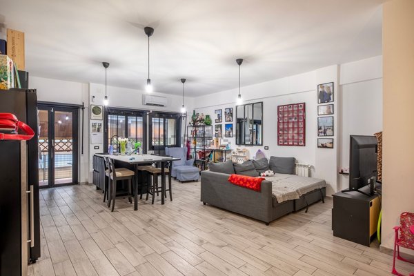 appartamento in vendita a Roma in zona Tuscolano