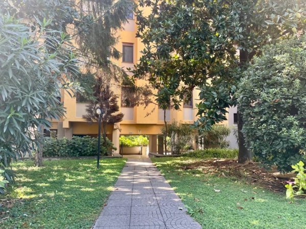 appartamento in vendita a Roma in zona Giuliano Dalmata