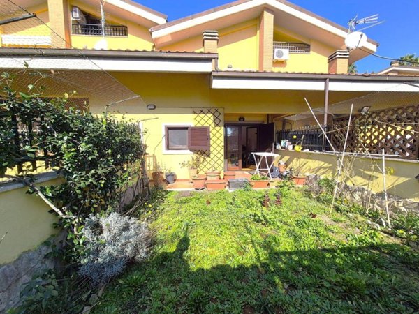 casa indipendente in vendita a Roma in zona Aurelio