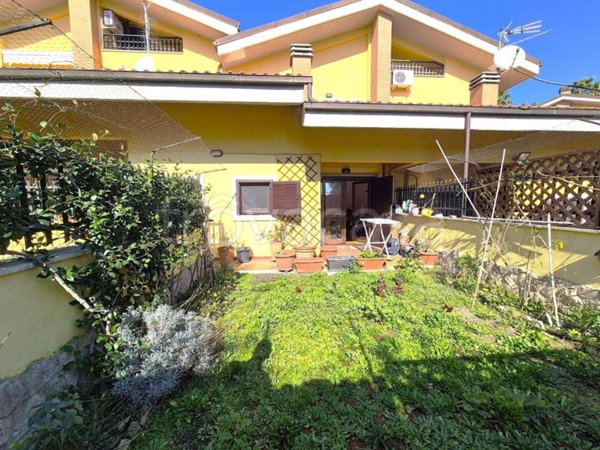 casa indipendente in vendita a Roma in zona Aurelio