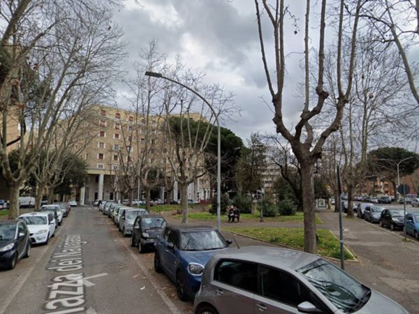 appartamento in vendita a Roma in zona Ostiense