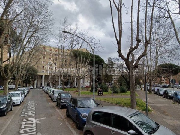 appartamento in vendita a Roma in zona Ostiense