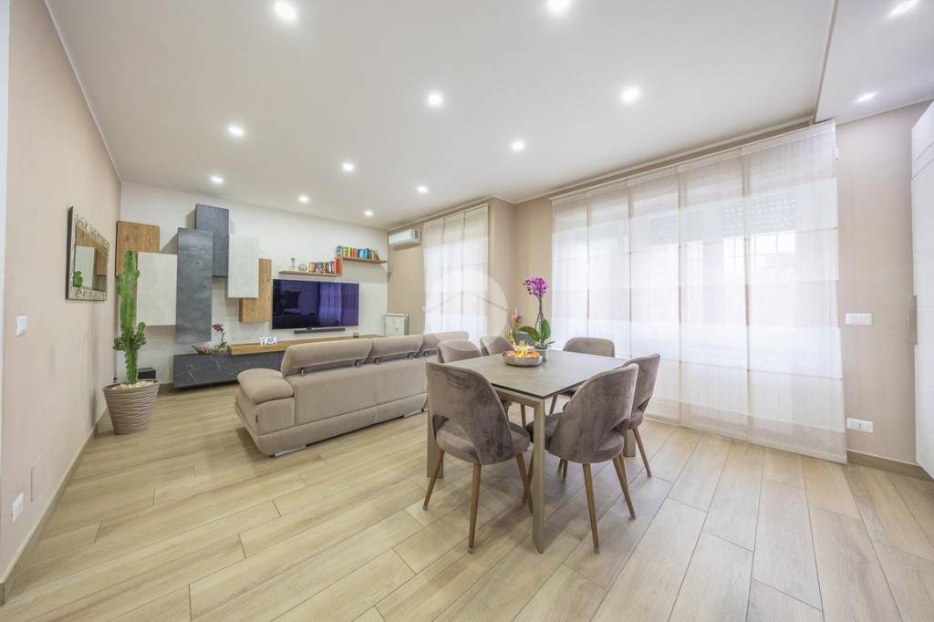 appartamento in vendita a Roma in zona San Basilio