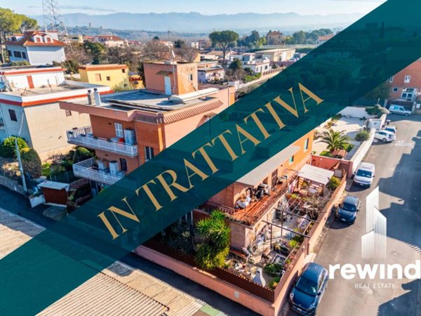 appartamento in vendita a Roma in zona Castelverde