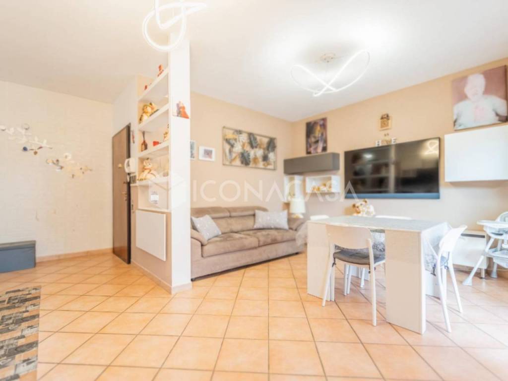 appartamento in vendita a Roma in zona Romanina