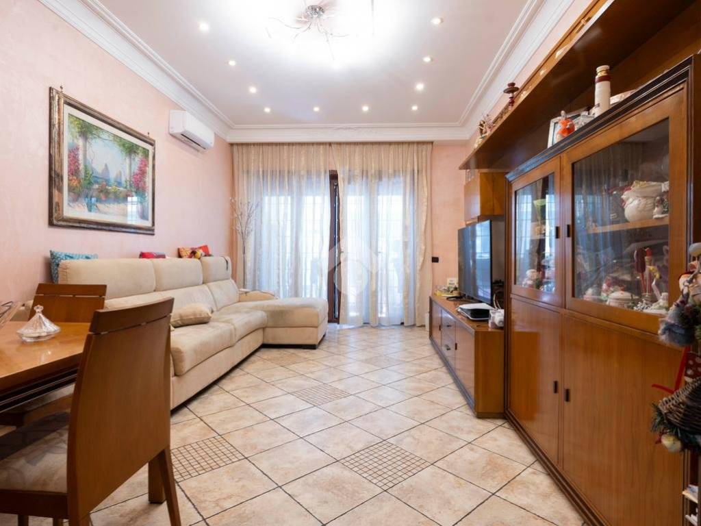 appartamento in vendita a Roma in zona Ostia