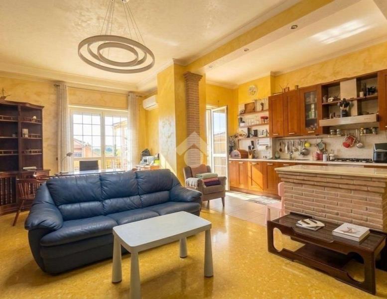 appartamento in vendita a Roma in zona Portuense