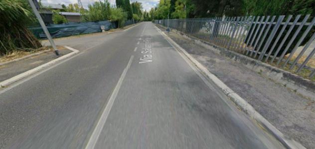 locale commerciale in vendita a Roma in zona EUR