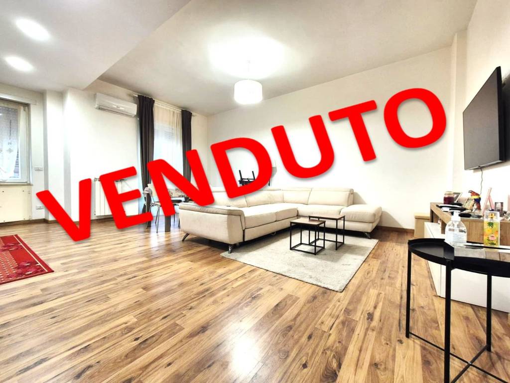 appartamento in vendita a Roma in zona Prenestino-Labicano
