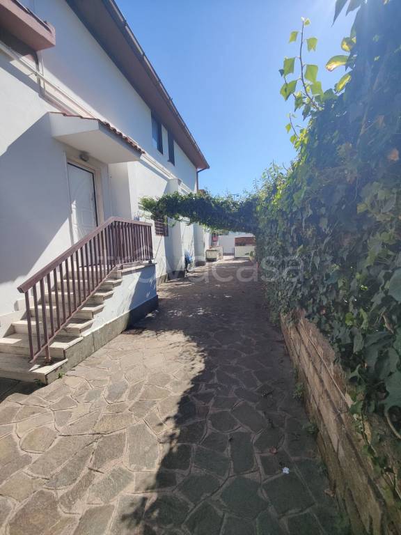 appartamento in vendita a Roma in zona Trigoria