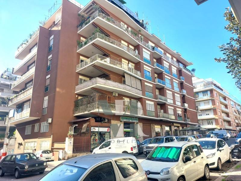 negozio in vendita a Roma