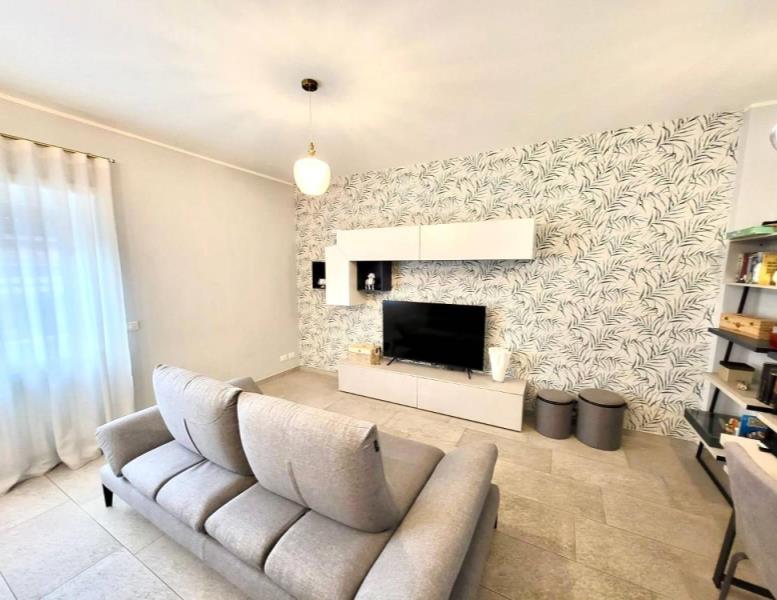 appartamento in vendita a Roma in zona Appio Claudio