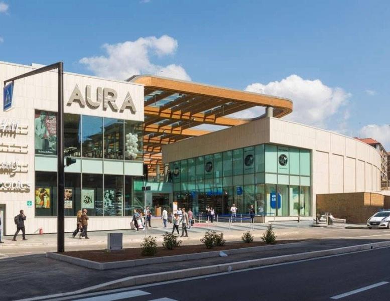 locale commerciale in vendita a Roma in zona Aurelio