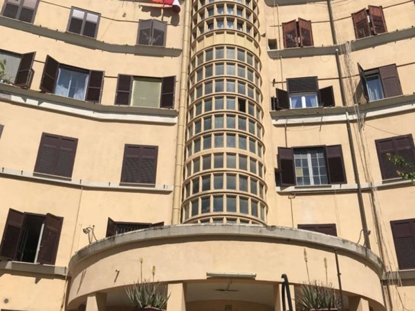 appartamento in vendita a Roma in zona Ostiense